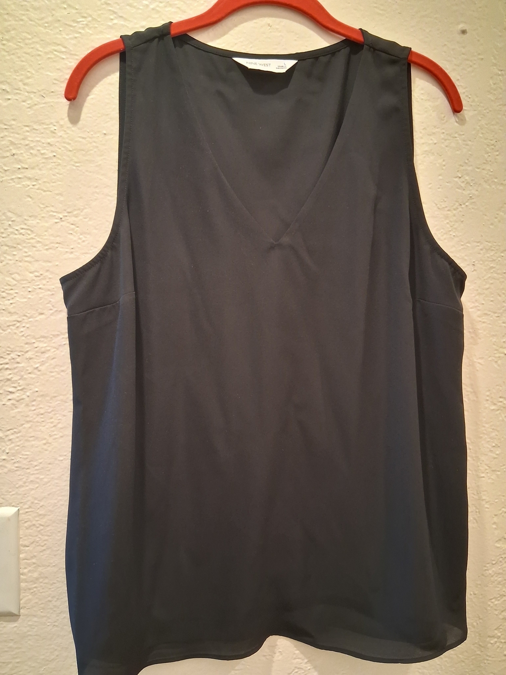 Nine West Charcoal V-Neck Sleeveless Blouse